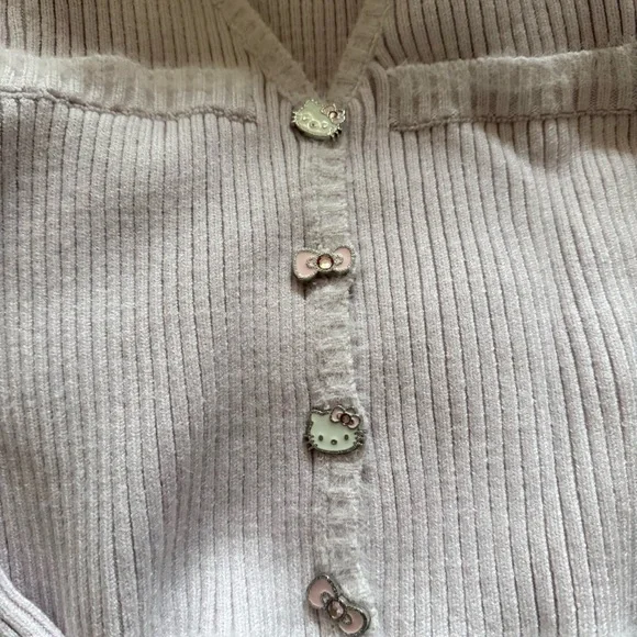 Hello Kitty pink Button-Up Cardigan - Picture 2 of 3